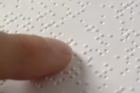 braille clouse up